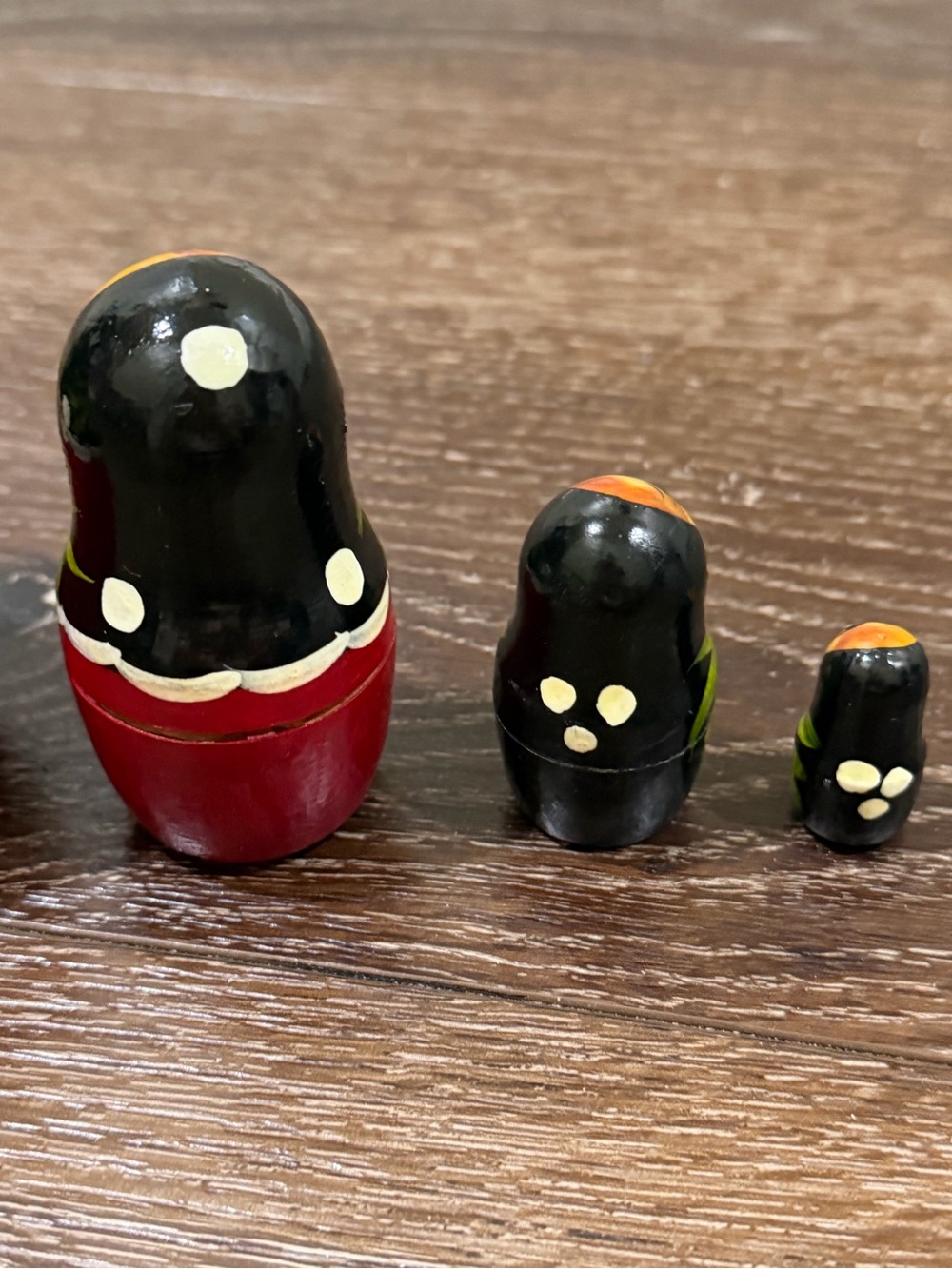 Matryoshka Hand-Painted multi color Russian Nesting Dolls 5 total - Picture 7 of 12